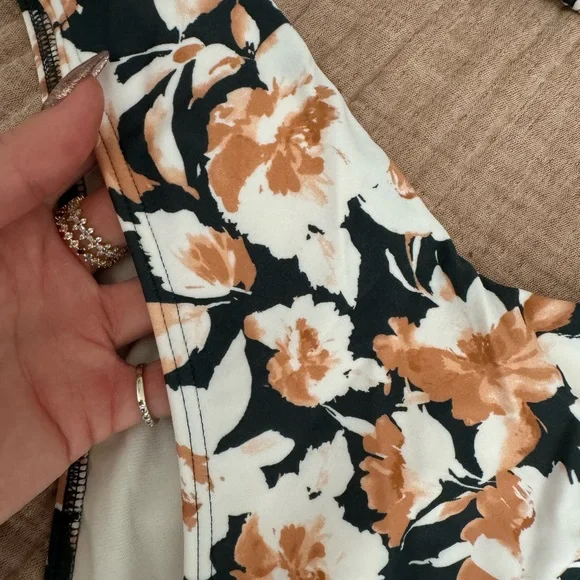 Abercrombie & Fitch Floral Bikini & Matching Bucket Hat - Picture 2 of 4